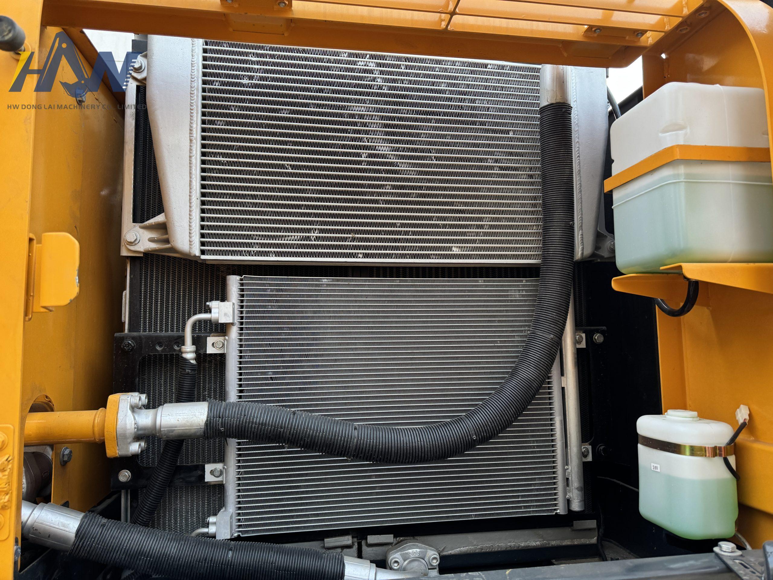 R220LC-9S - Image 12