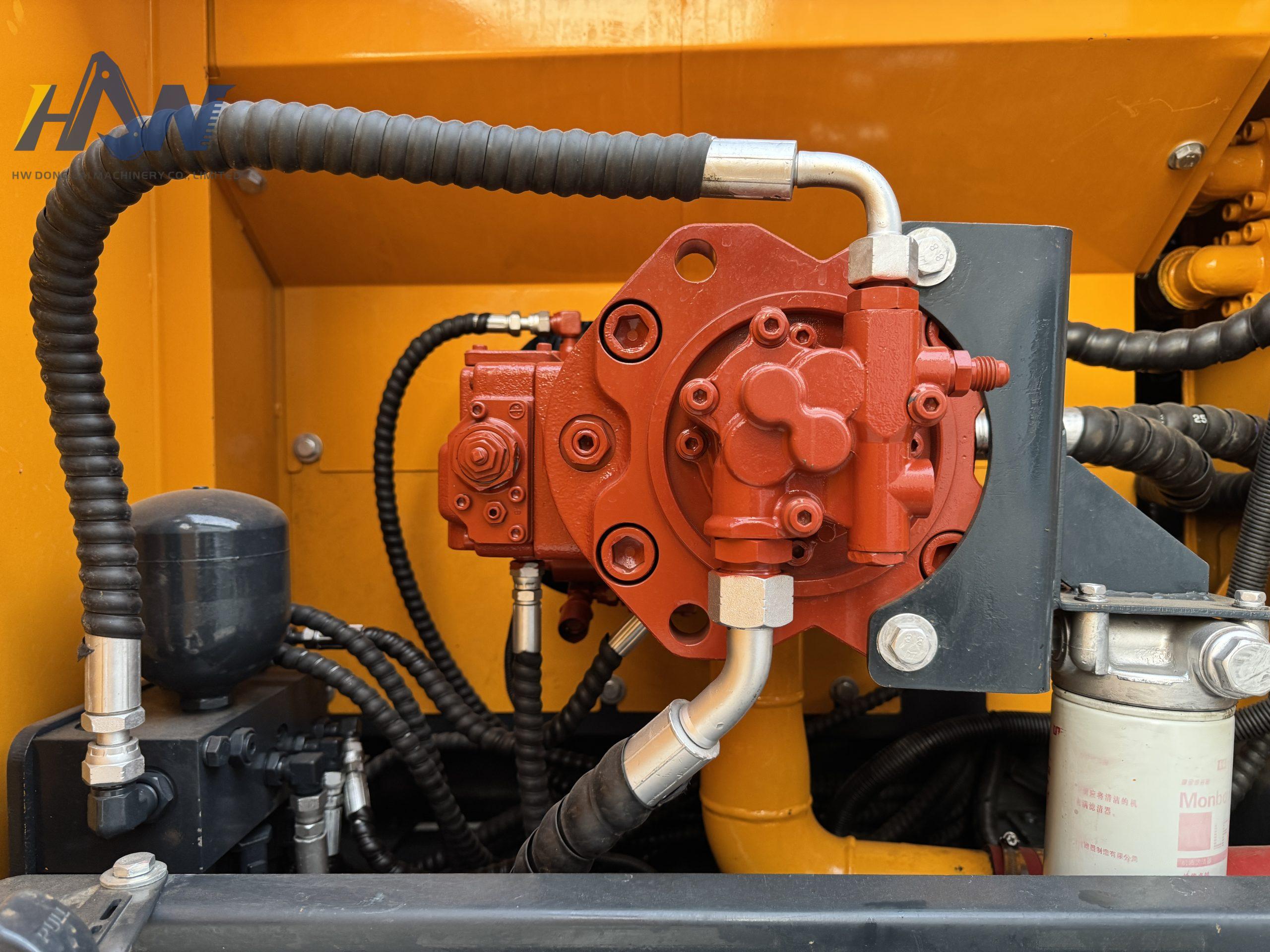 R220LC-9S - Image 13