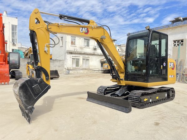 CAT305.5E2