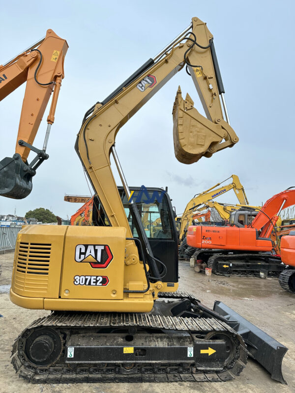 CAT307E2 - Image 2