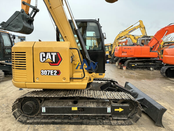 CAT307E2