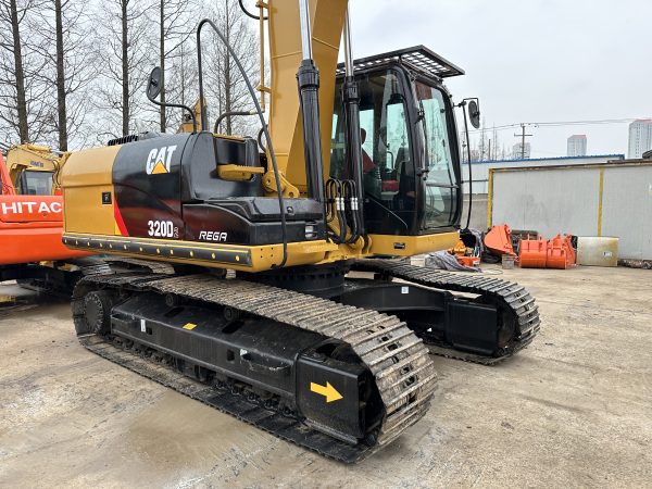 CAT320D2 - Imagen 3