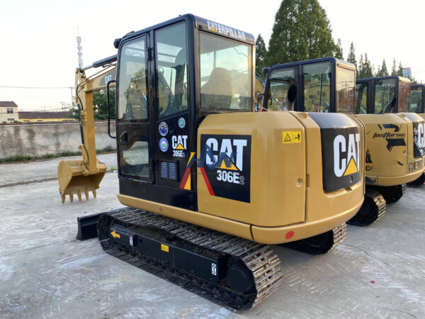 CAT306E2