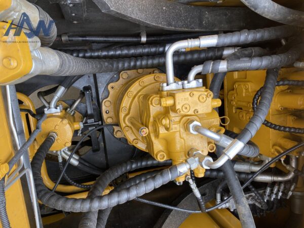 SY245C - Image 10