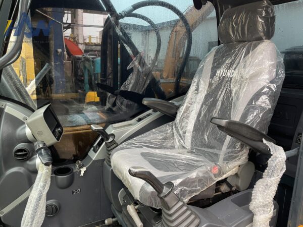 R220LC-9S - Image 7