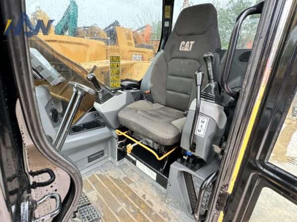 CAT310 - Image 5