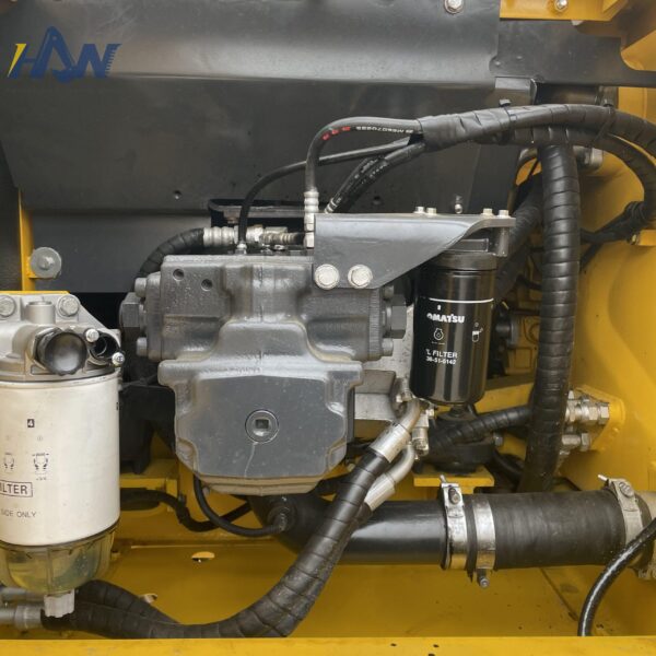 PC220LC-8 - Image 7