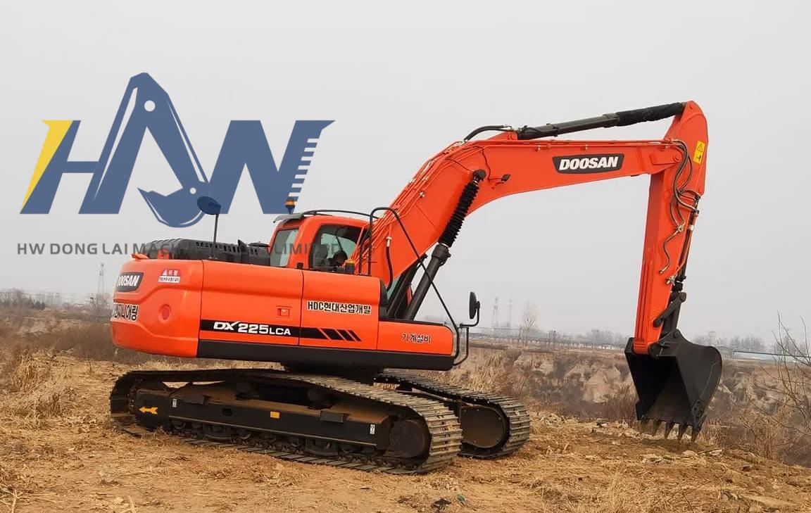 DX225LCA