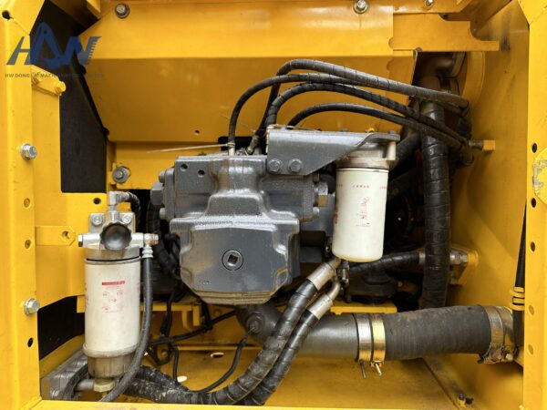 PC210LC-8 - Image 7