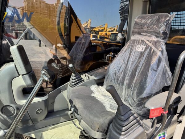 ⁦CAT329D2L⁩ - الصورة ⁦7⁩