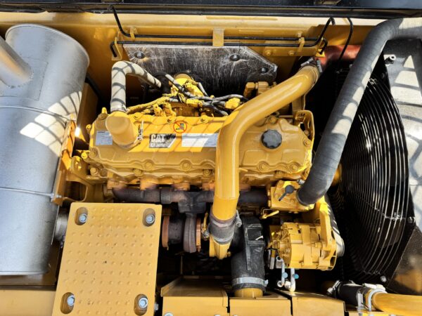 ⁦CAT329D2L⁩ - الصورة ⁦11⁩