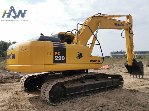 PC220-7