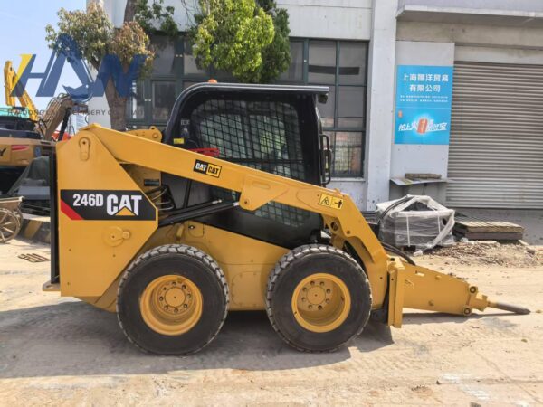 CAT 246D