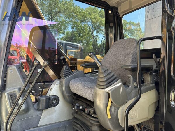 CAT307D - Imagen 6